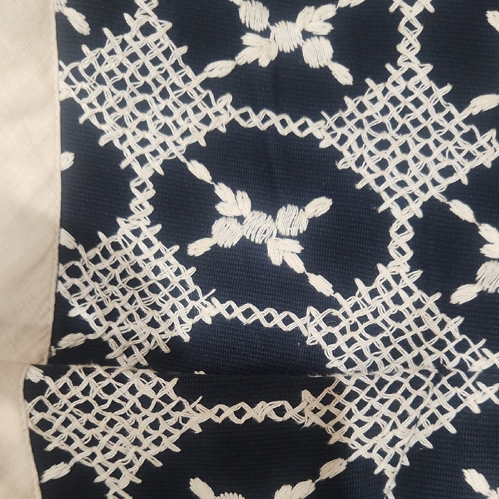 Nanette Lepore Black and Cream Skirt with bow, emroidery and kick pleat details - Picture 3 of 5